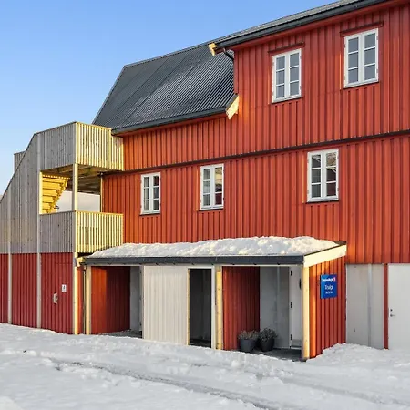 Spacious Traditional Fisherman'S Cabin With Modern Comforts Stamsund