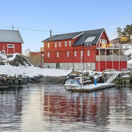 Stor Rorbu Med Hoy Standard Leilighet *