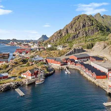 Spacious Traditional Fisherman'S Cabin With Modern Comforts *
