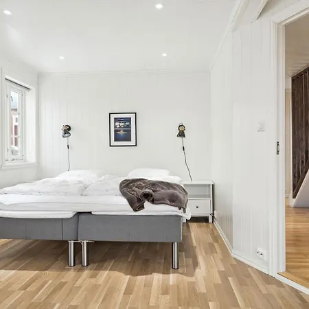 Stor Rorbu Med Hoy Standard