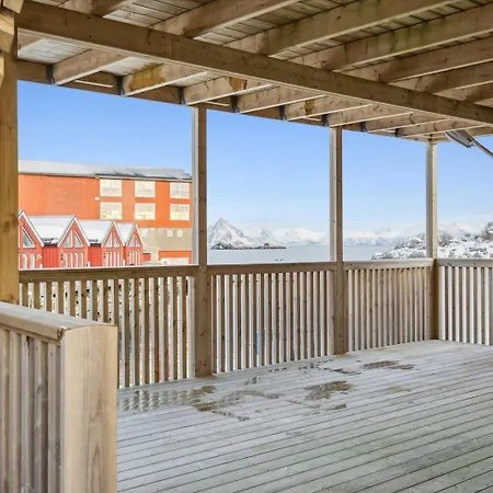 Spacious Traditional Fisherman'S Cabin With Modern Comforts *