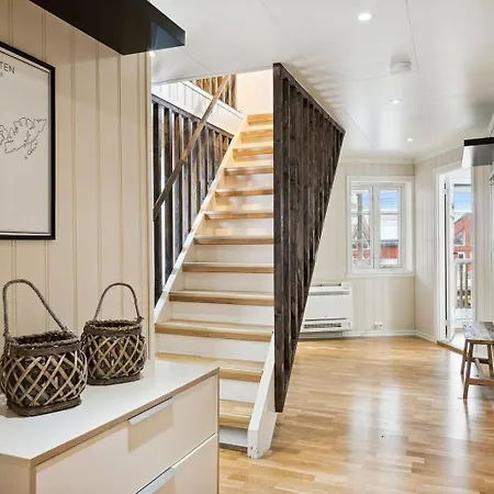 Stor Rorbu Med Hoy Standard Leilighet