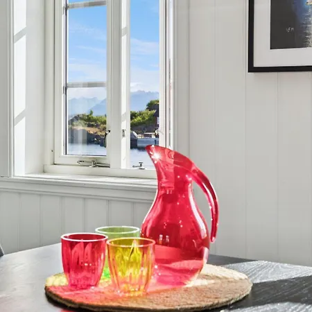 Stor Rorbu Med Hoy Standard Leilighet Stamsund