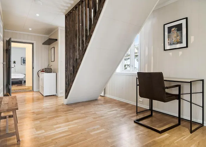 Stor Rorbu Med Hoy Standard * Stamsund